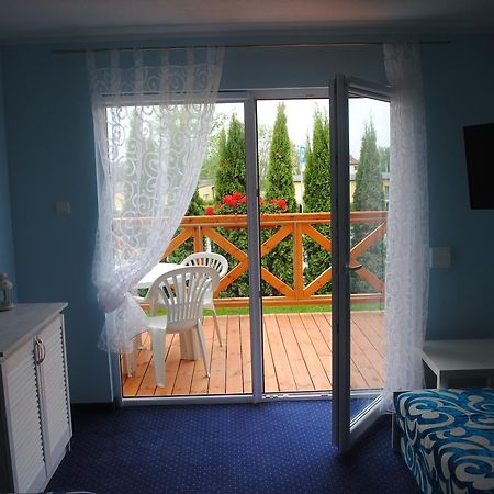 Wrzos Hotel Сяноженти Екстериор снимка