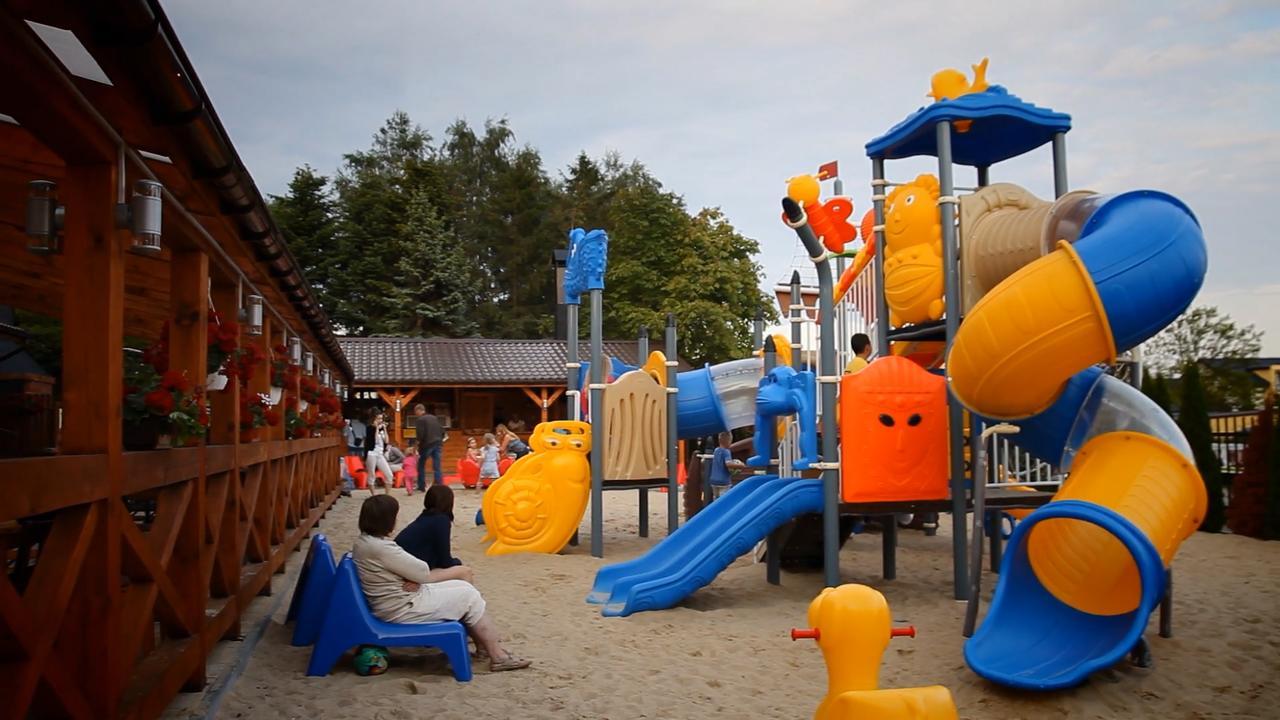 Wrzos Hotel Сяноженти Екстериор снимка