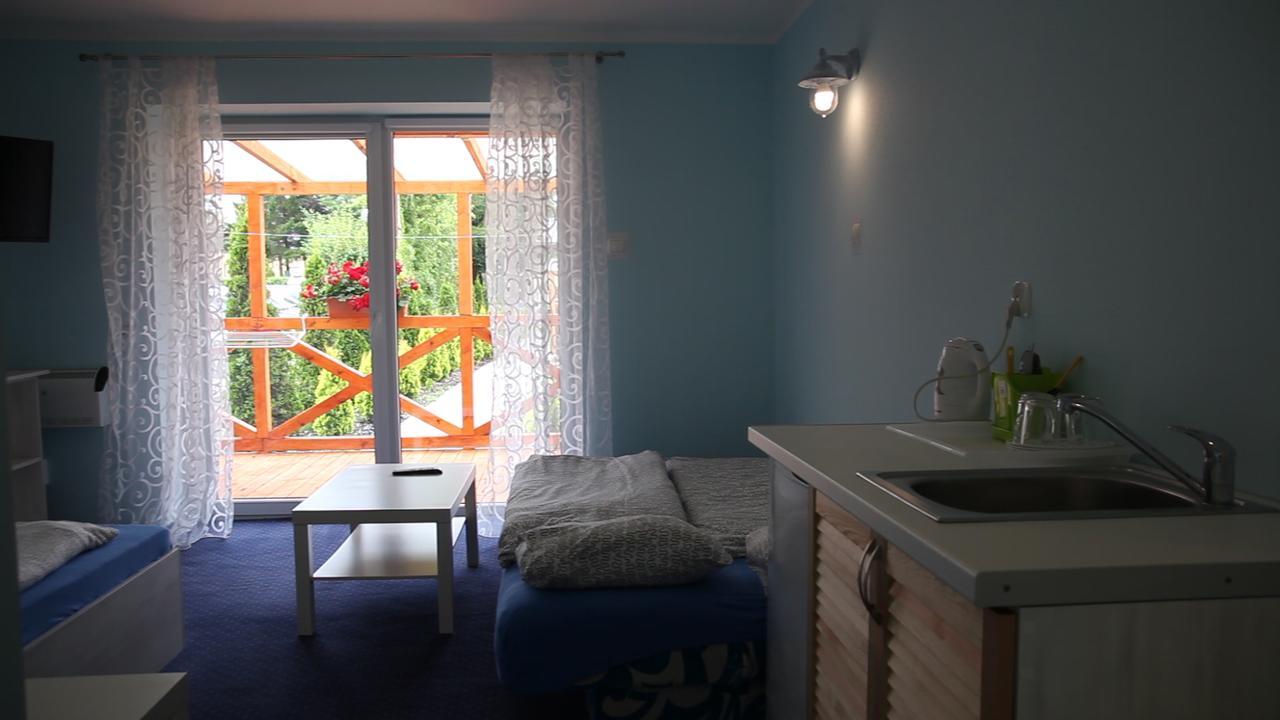 Wrzos Hotel Сяноженти Екстериор снимка